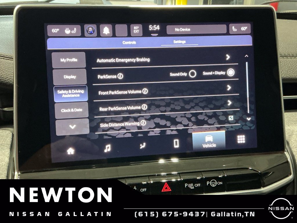 Used 2023 Jeep Compass Latitude w/ Convenience Group AWD/4WD image 33