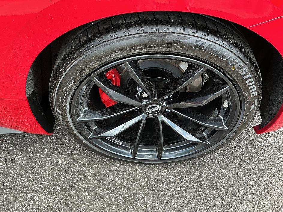 Certified 2025 Nissan Z Performance w/ Floor Mat Package RWD image 21
