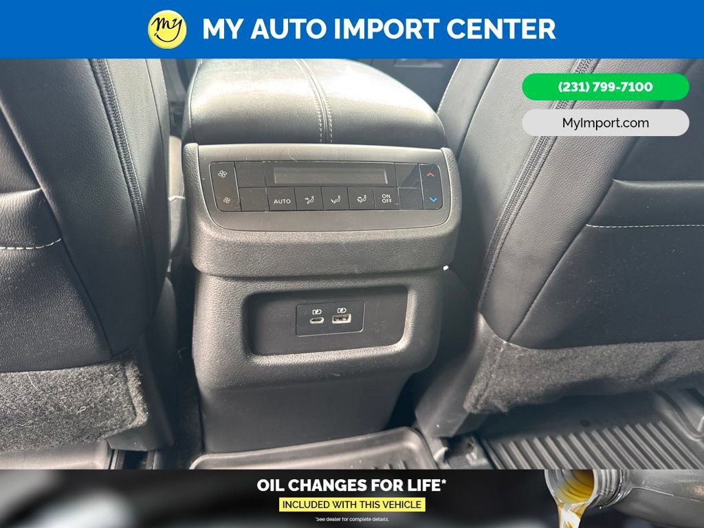 Used 2024 Nissan Pathfinder SL AWD/4WD image 26