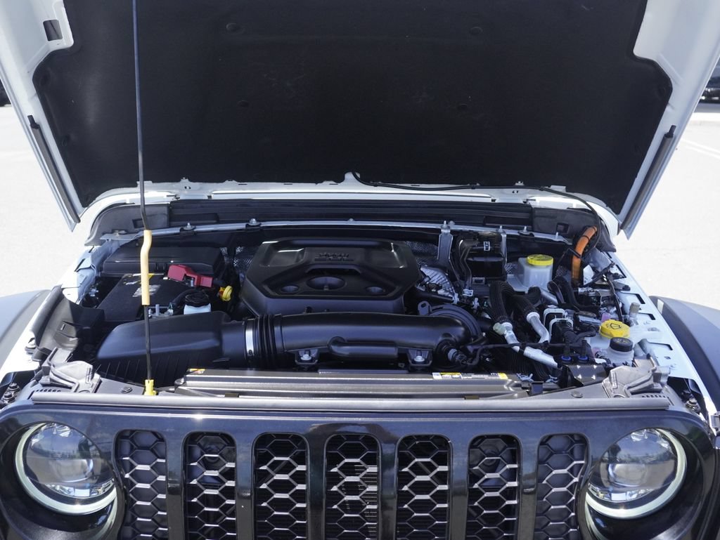 Used 2024 Jeep Wrangler Unlimited AWD/4WD image 39