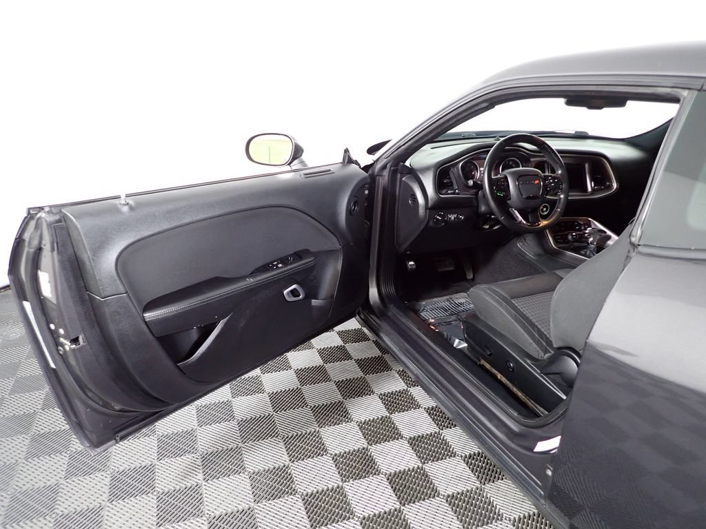 Used 2019 Dodge Challenger SXT RWD image 16