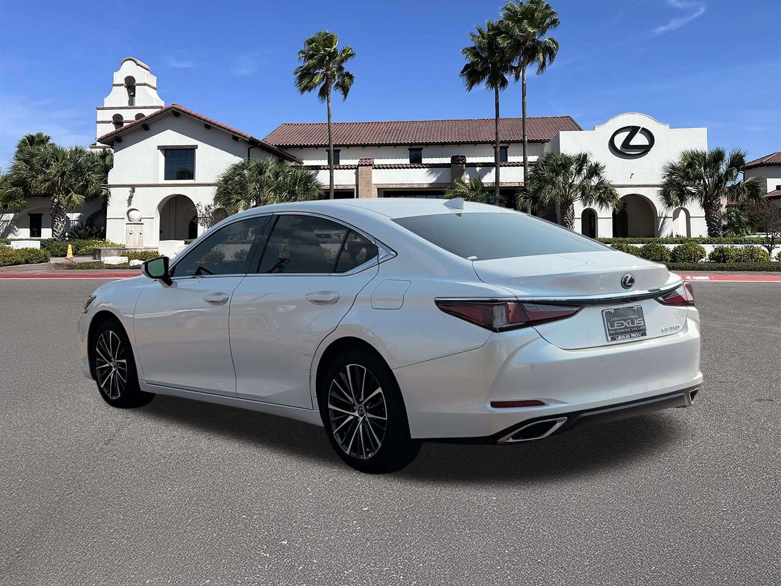 Used 2025 Lexus ES 350 w/ Premium Package FWD image 4