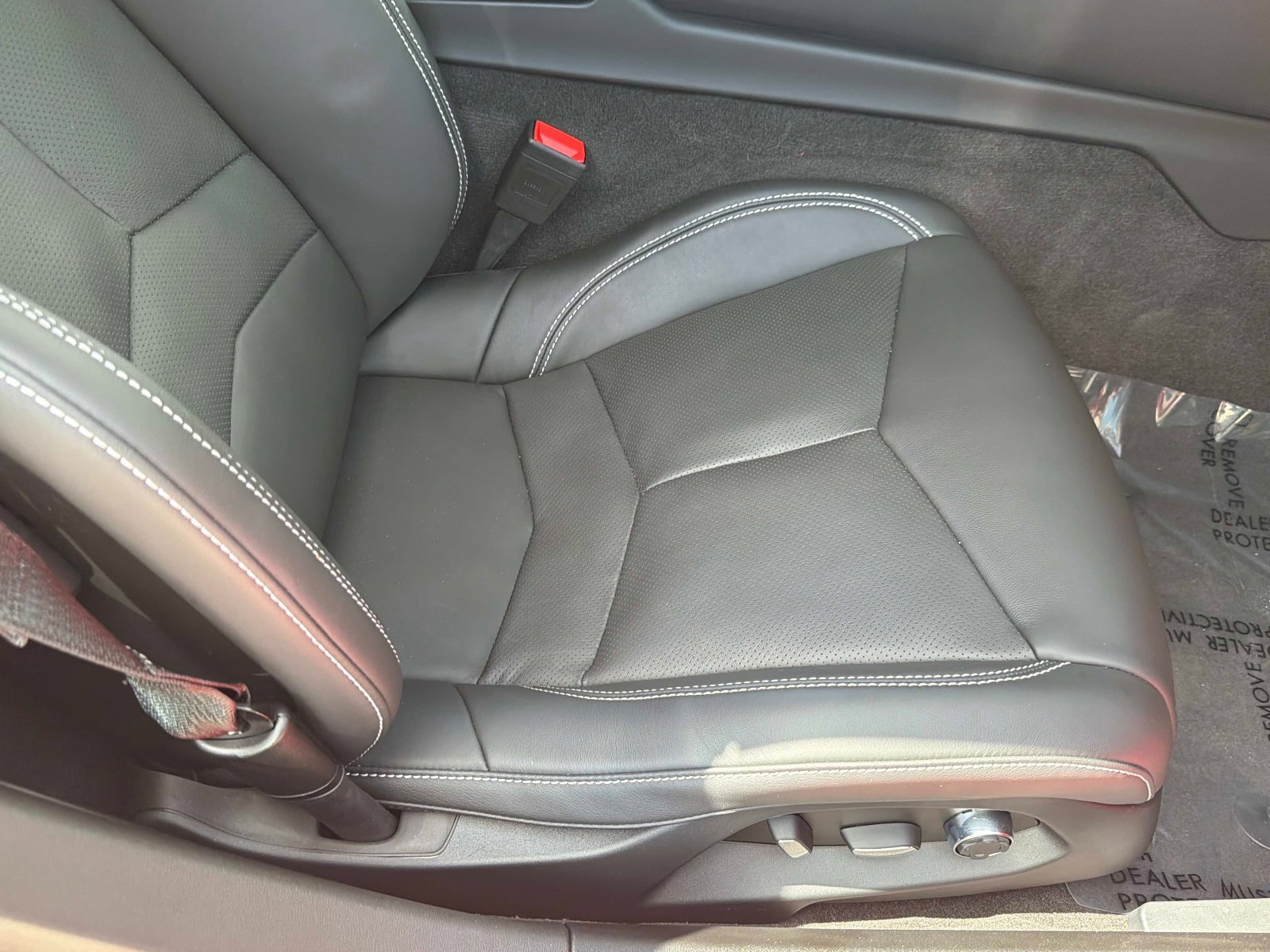 Used 2025 Chevrolet Corvette Stingray Preferred Cpe w/ Battery Protection Package RWD image 24