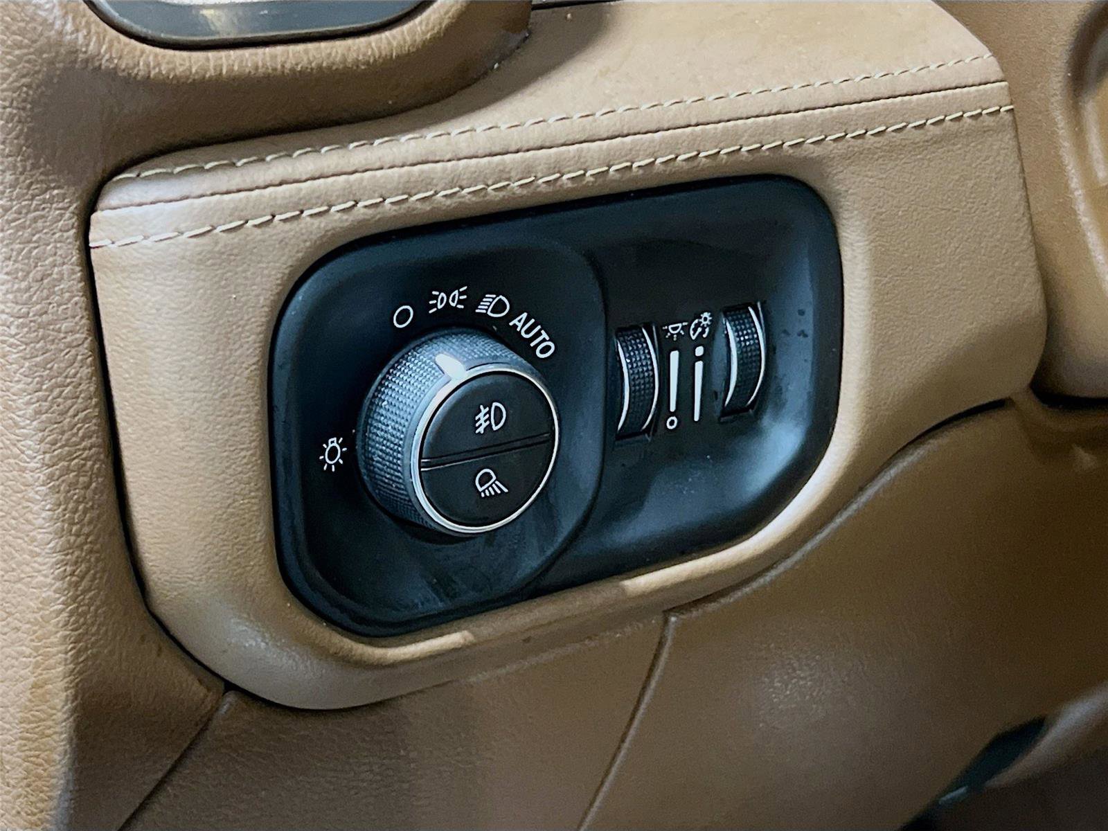 Used 2021 RAM 2500 Limited image 10