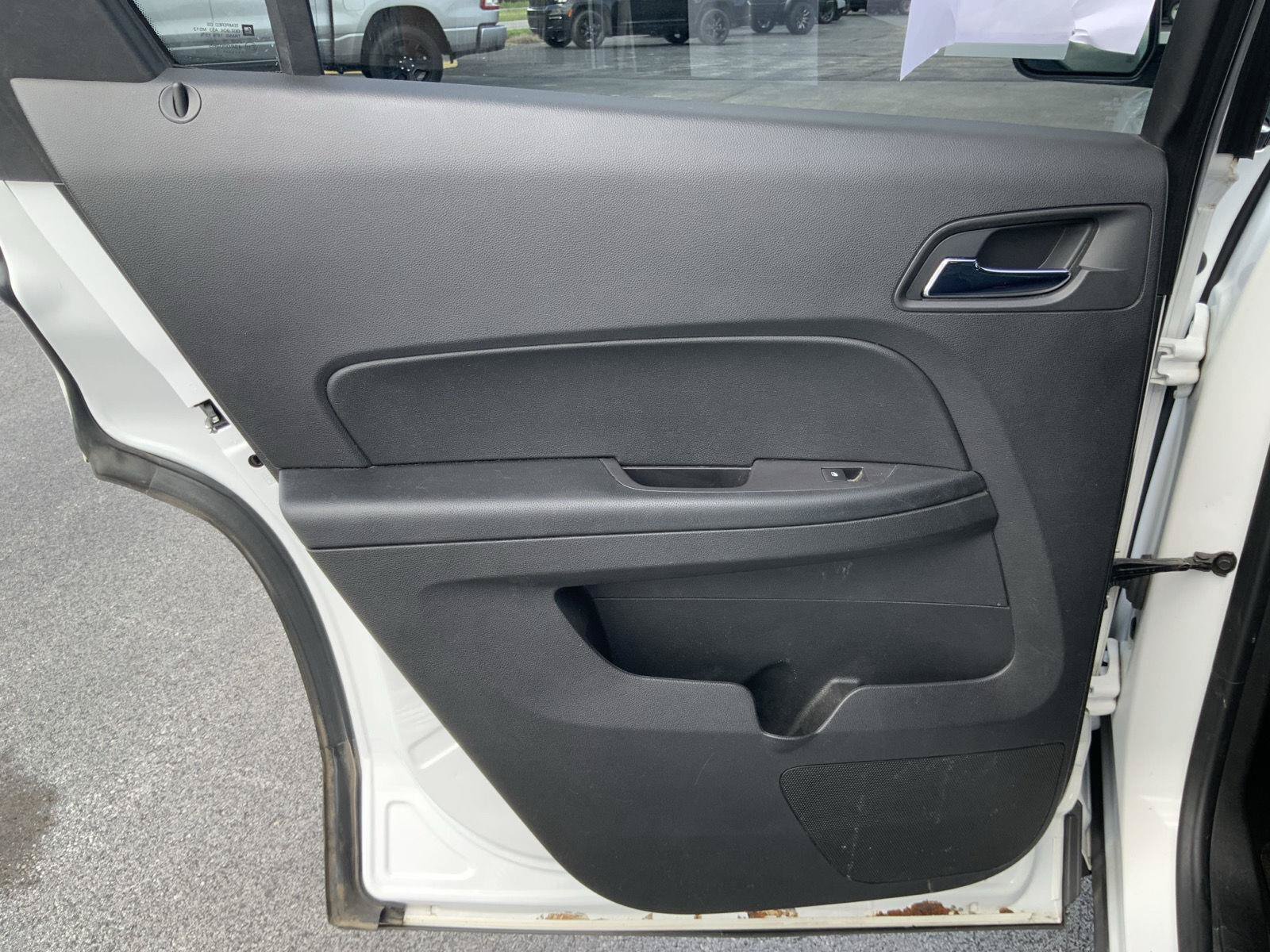 Used 2017 GMC Terrain SLE w/ Convenience Package FWD image 40