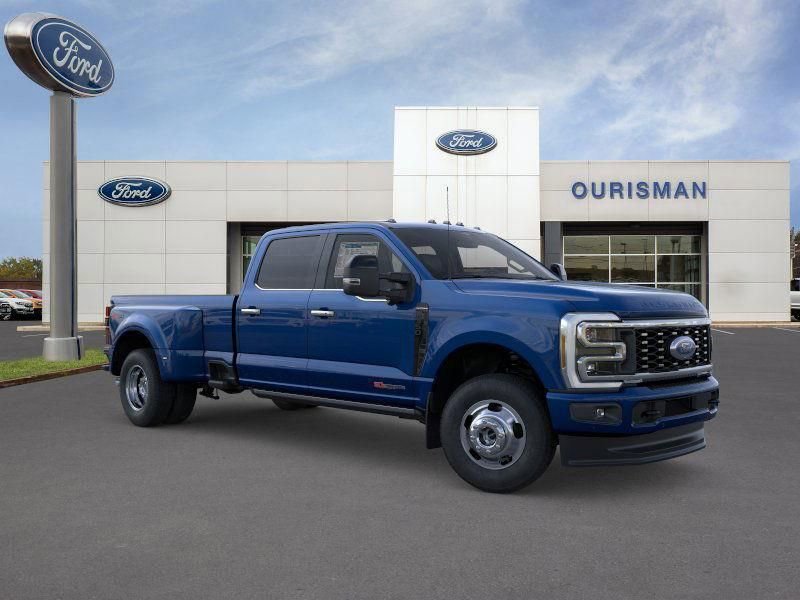 New 2026 Ford F350 4x4 Crew Cab DRW Super Duty image 1