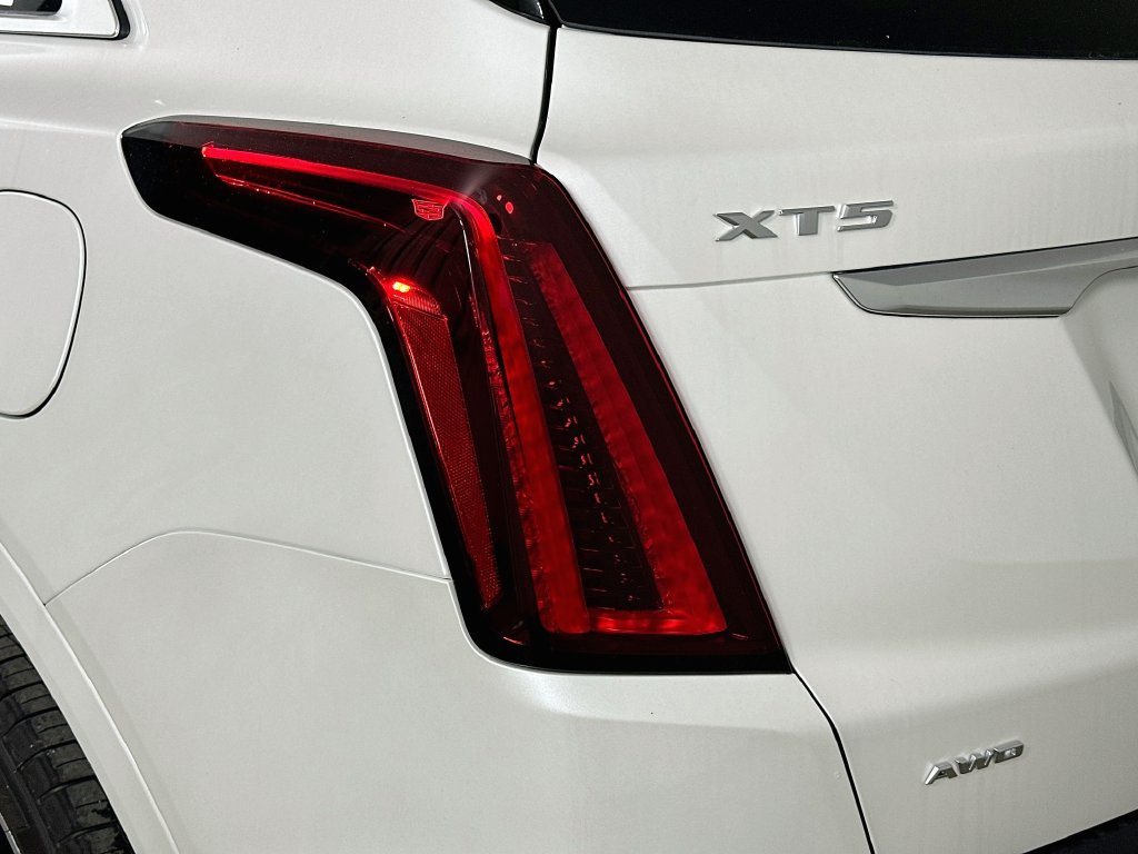 New 2026 Cadillac XT5 Premium Luxury w/ LPO, Floor Liner Package AWD/4WD image 42