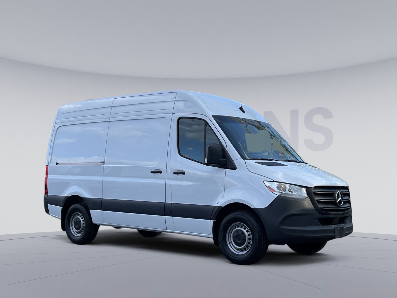Used 2025 Mercedes-Benz Sprinter 2500 image 8