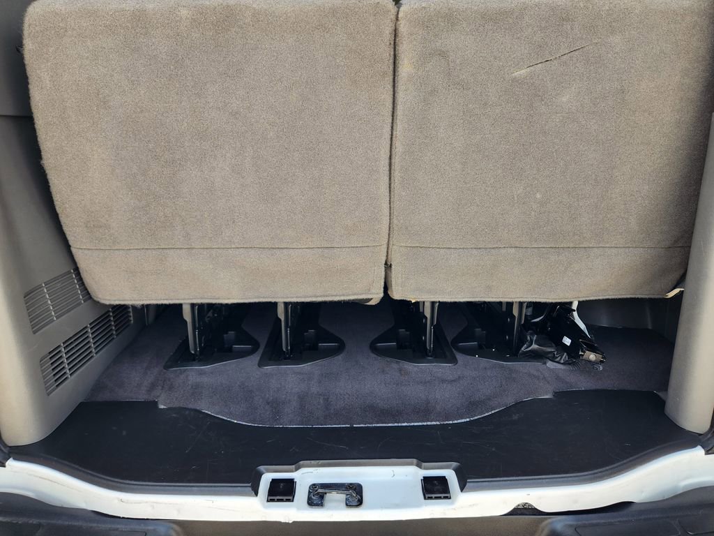 Certified 2025 Chevrolet Express 3500 LS RWD image 33