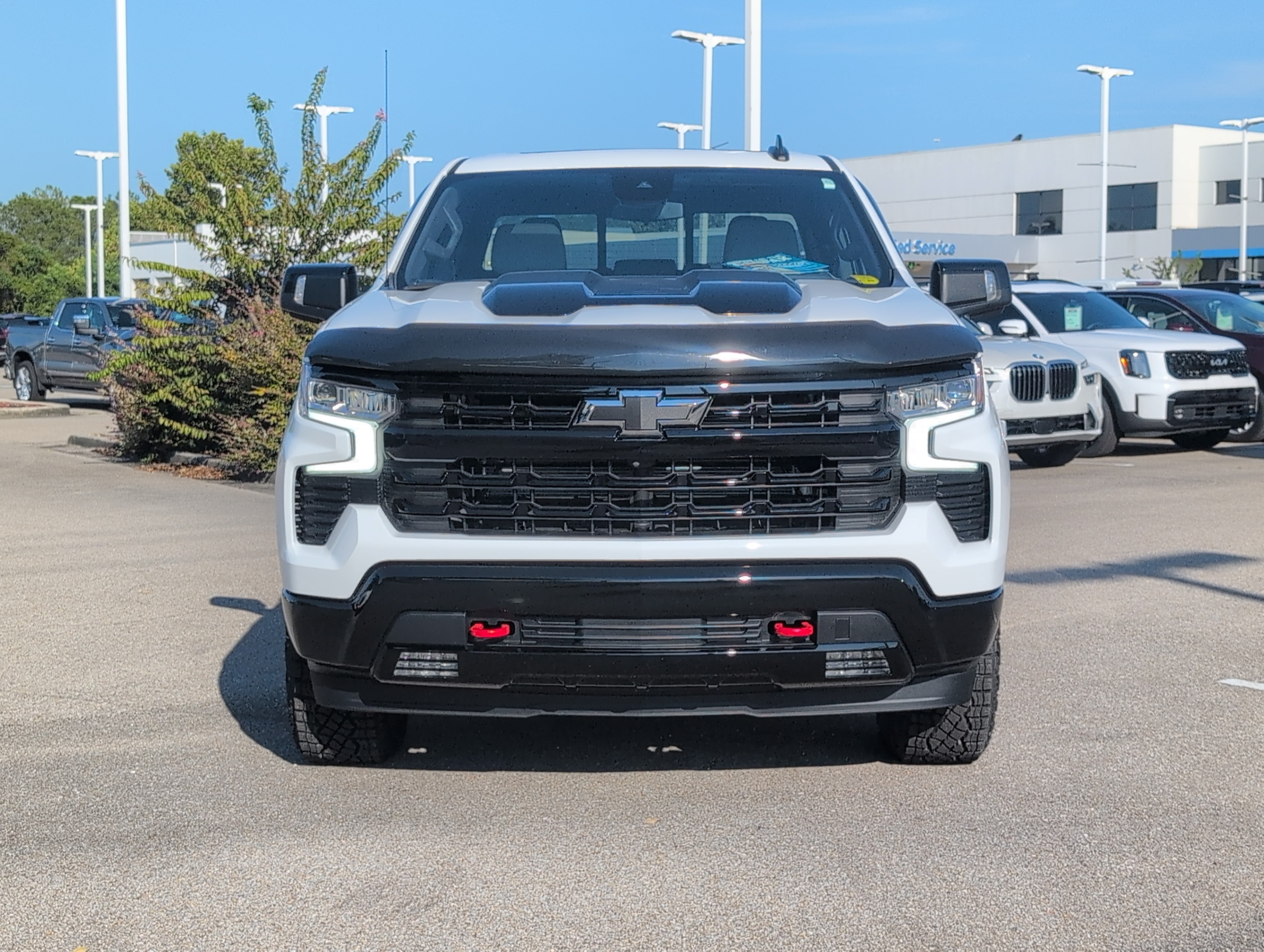 Used 2023 Chevrolet Silverado 1500 LT Trail Boss w/ LT Trail Boss Premium Package AWD/4WD image 10