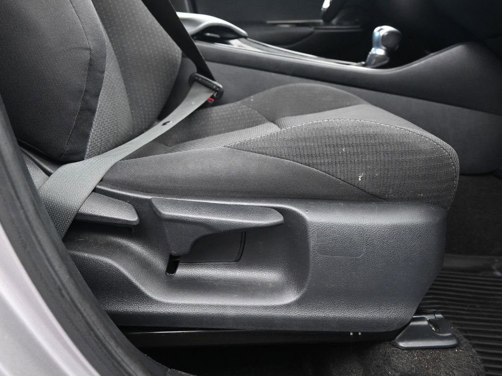 Used 2019 Toyota C-HR image 15