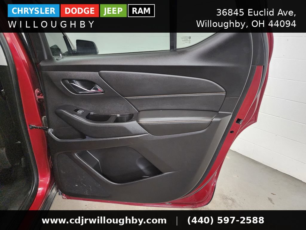 Used 2019 Chevrolet Traverse RS w/ LPO, Floor Liner Package AWD/4WD image 35