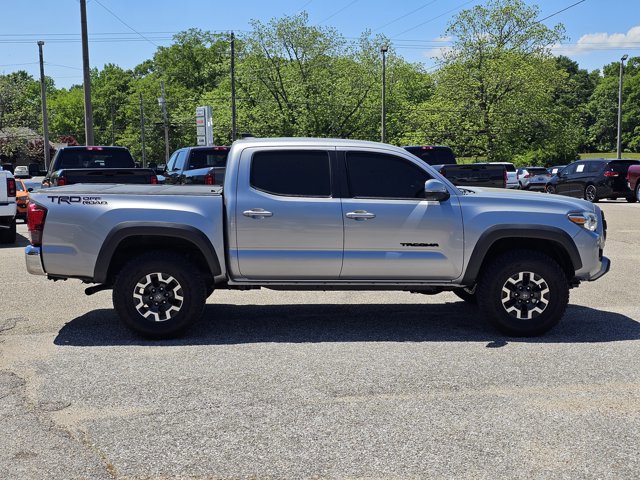 Used 2019 Toyota Tacoma TRD Off-Road RWD image 7