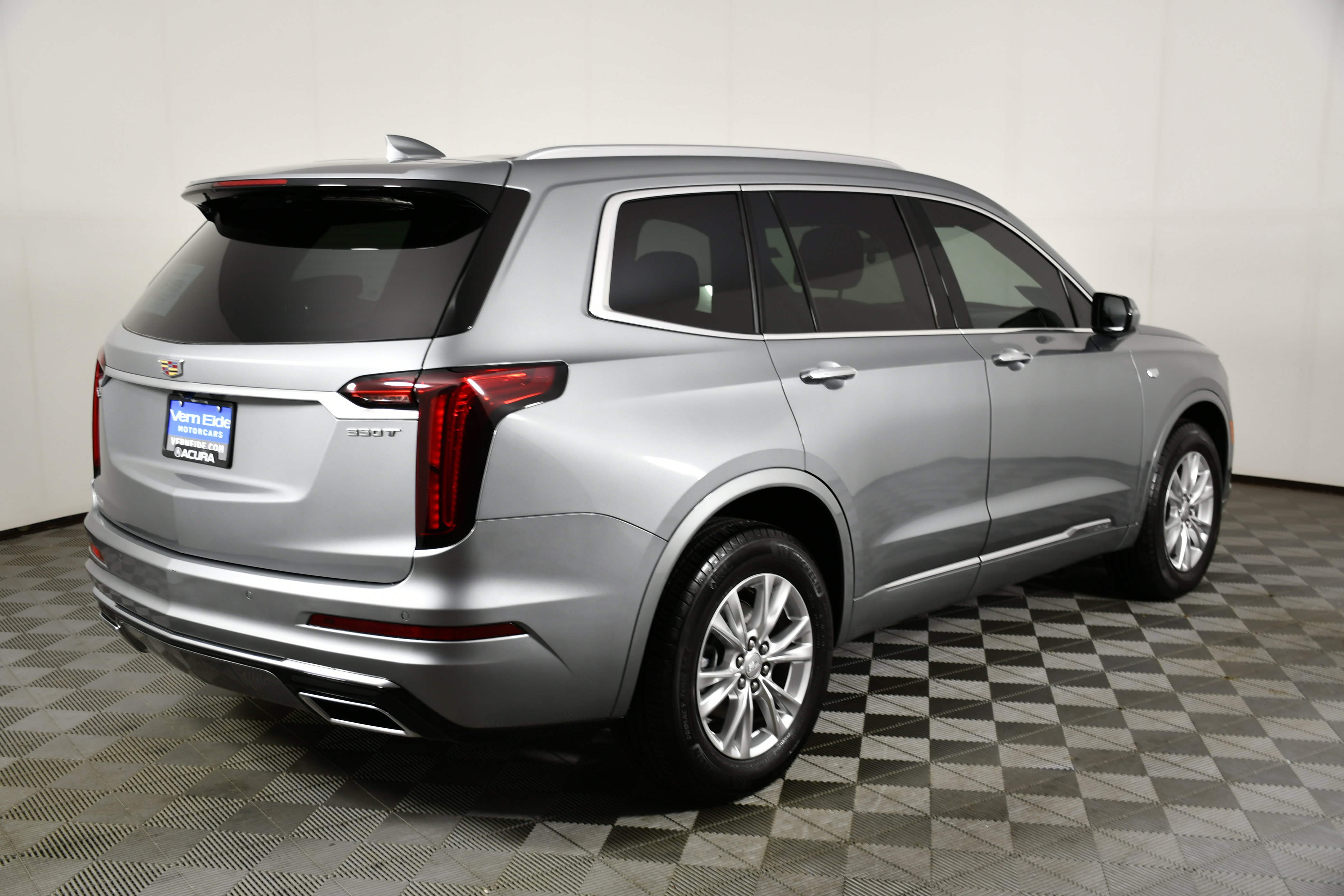 Used 2025 Cadillac XT6 Luxury image 6