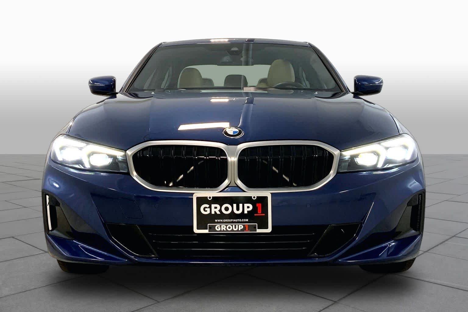 Used 2024 BMW 330i Sedan w/ Convenience Package RWD image 3