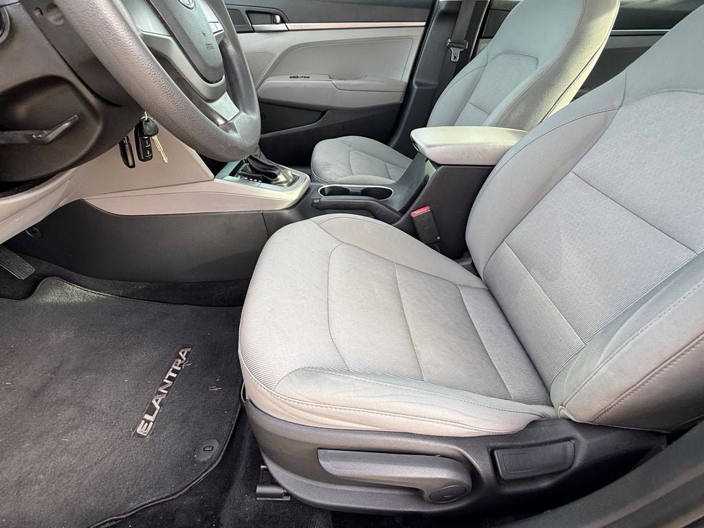 Used 2017 Hyundai Elantra SE FWD image 12