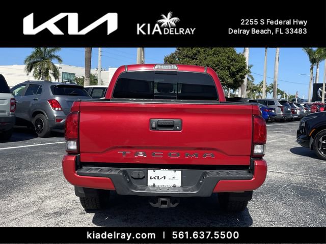 Used 2019 Toyota Tacoma TRD Sport image 4