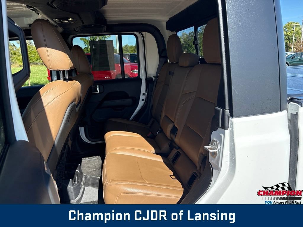 Used 2021 Jeep Gladiator Rubicon AWD/4WD image 13