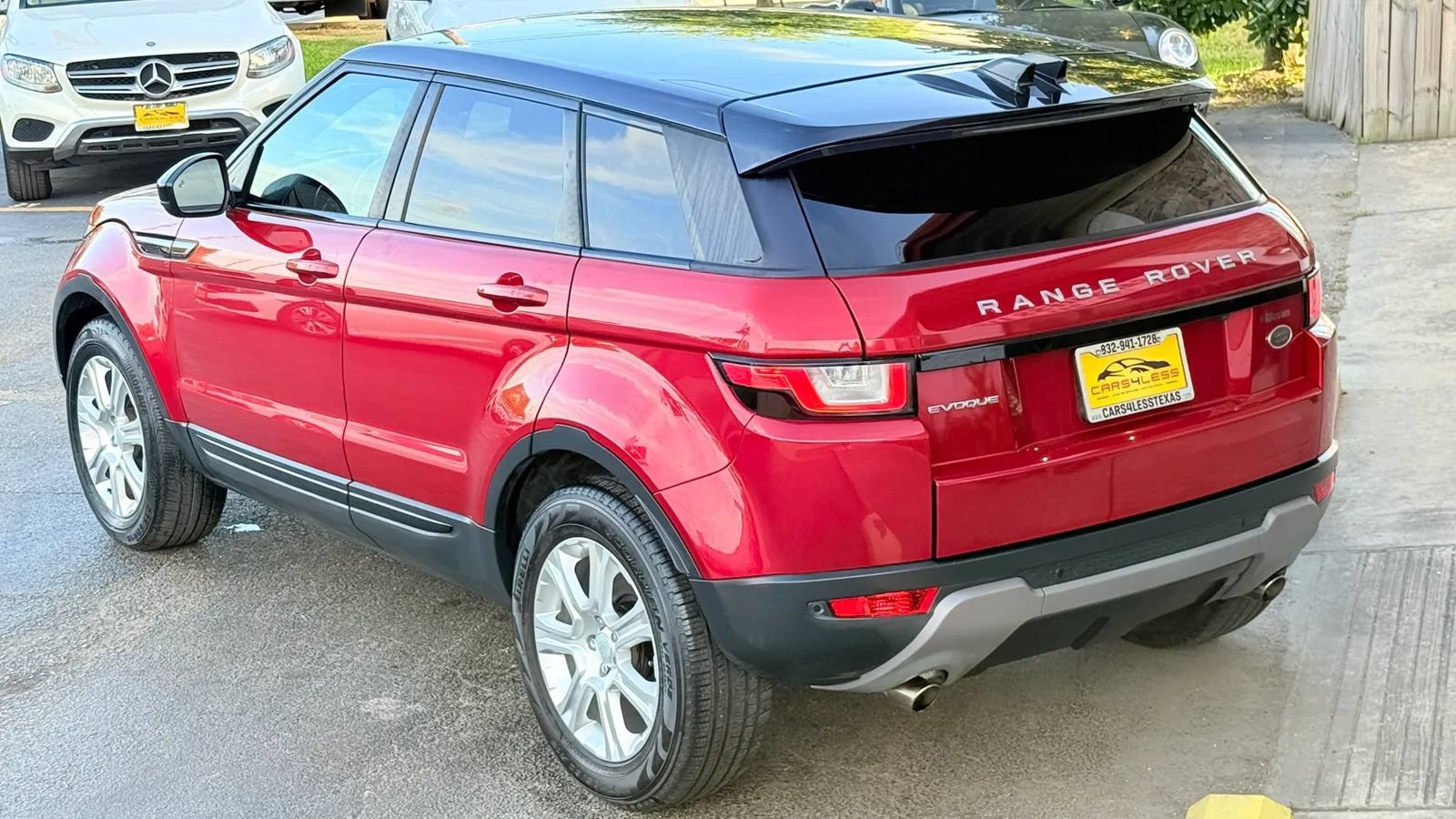 Used 2017 Land Rover Range Rover Evoque SE AWD/4WD image 6