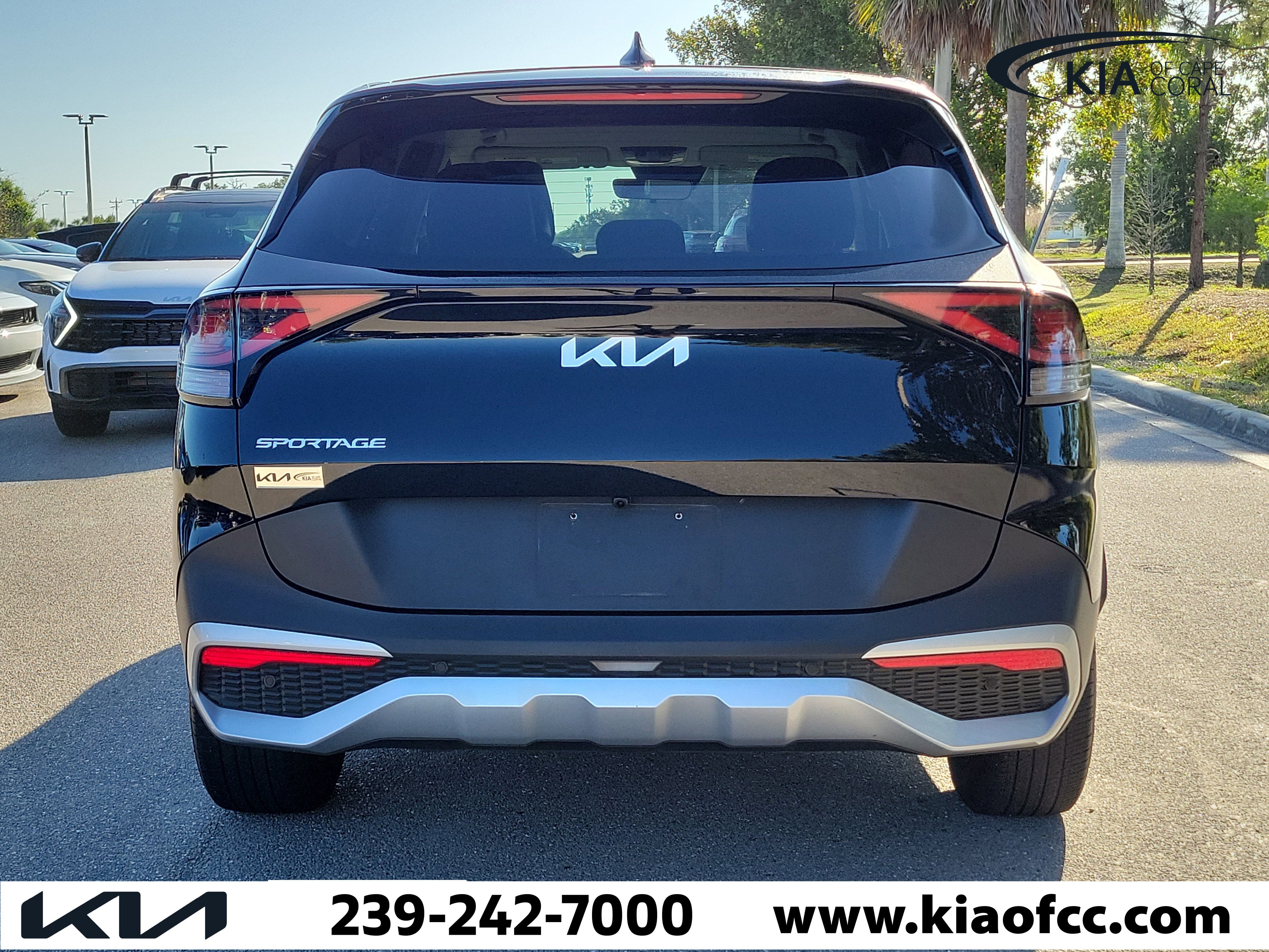 Certified 2025 Kia Sportage EX FWD image 5