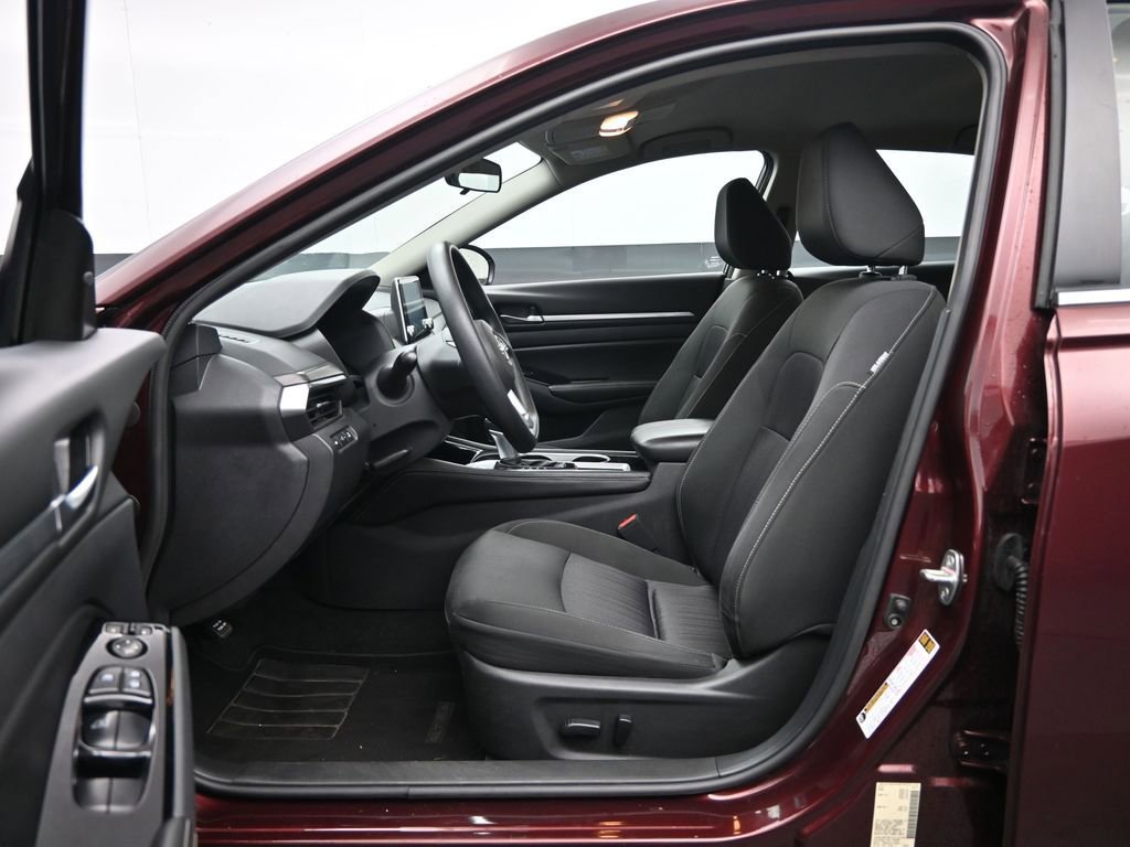 Used 2023 Nissan Altima 2.5 SV image 25