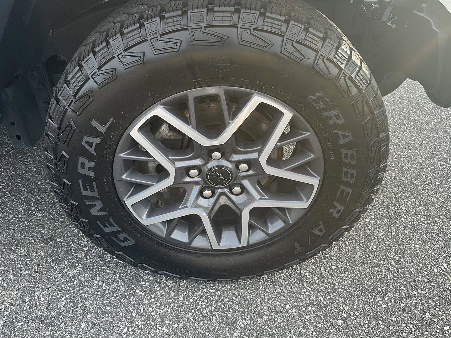 Used 2024 Jeep Wrangler Sahara image 3