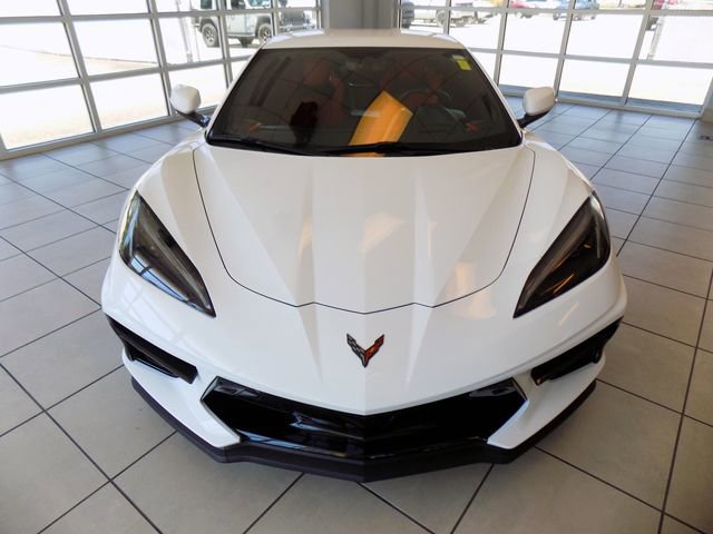 Used 2021 Chevrolet Corvette Stingray Premium Cpe w/ Z51 Performance Package RWD image 2