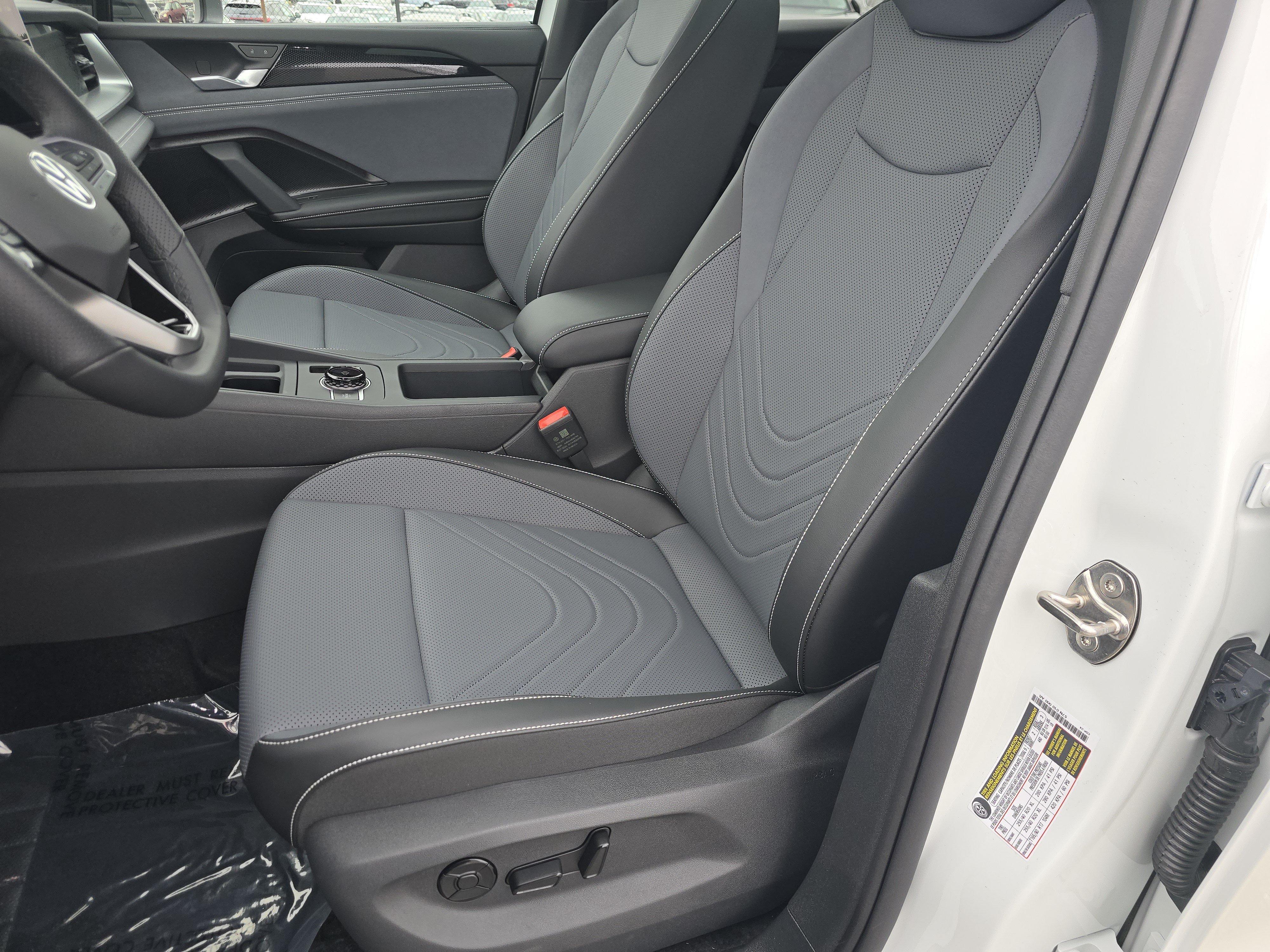 New 2026 Volkswagen Tiguan SE R-Line AWD/4WD image 20