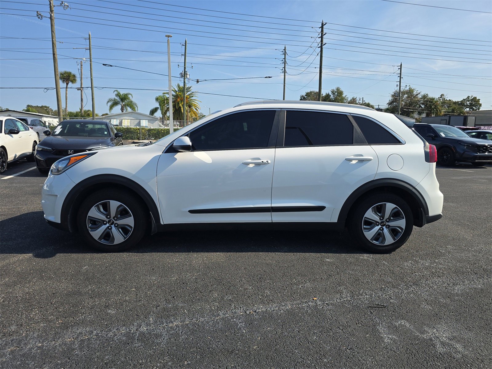 Used 2019 Kia Niro LX image 6