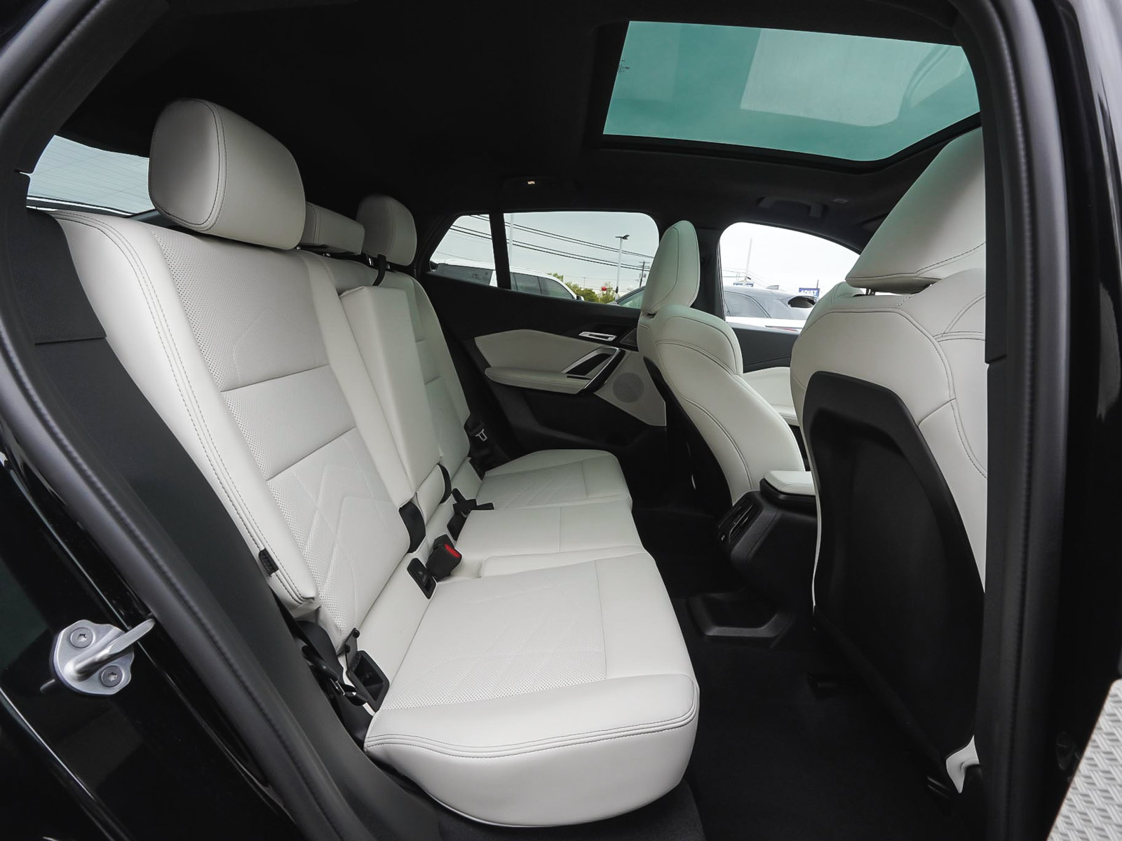 Used 2026 BMW X2 M35i w/ Convenience Package AWD/4WD image 36