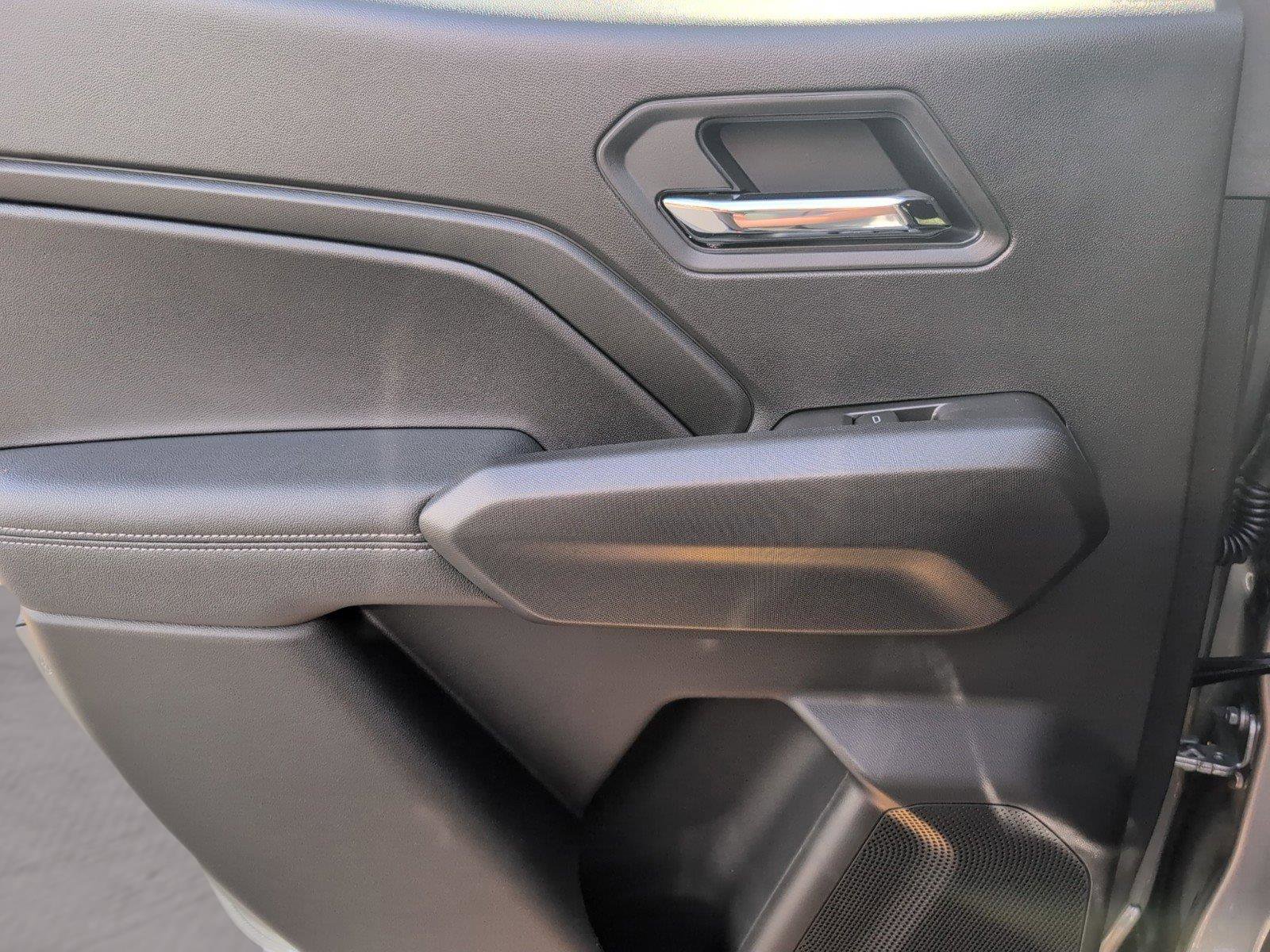 New 2026 GMC Canyon Elevation w/ Convenience Package image 11