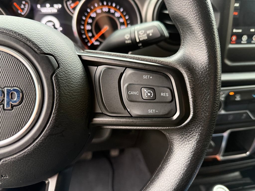 Used 2022 Jeep Gladiator Sport image 23