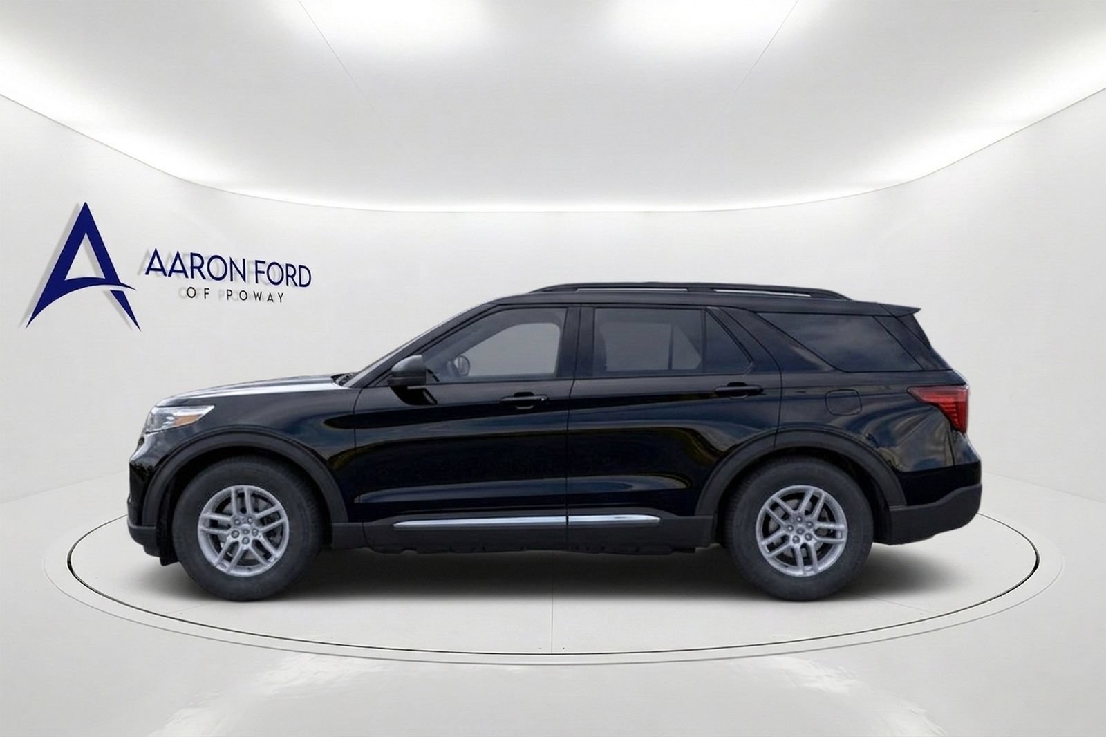 New 2026 Ford Explorer Active w/ Active Comfort Package RWD image 3