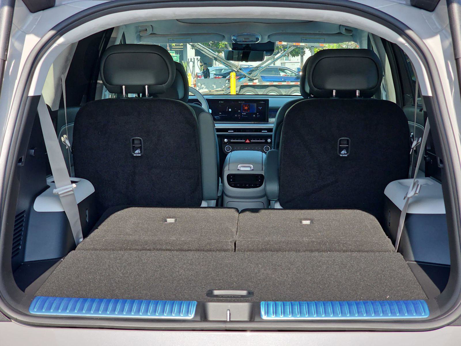 New 2026 Hyundai Ioniq 9 Calligraphy image 14