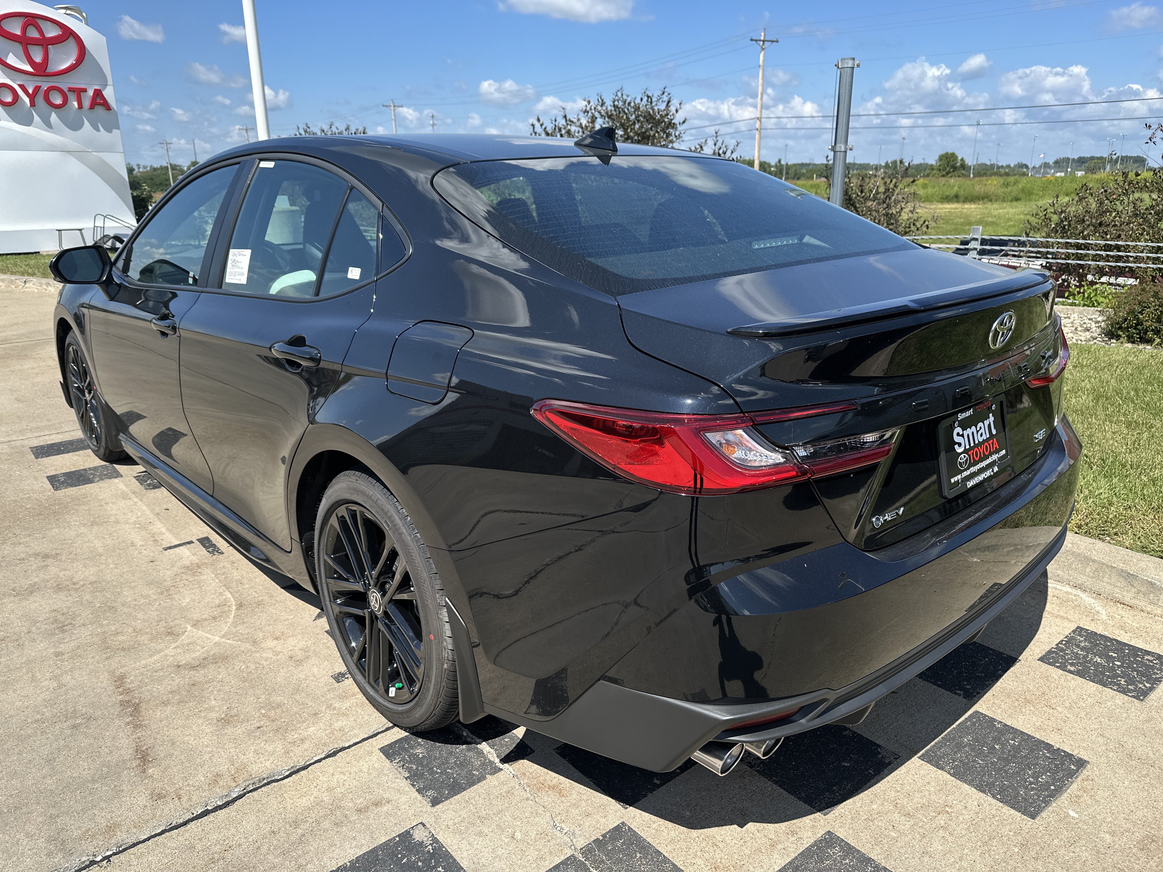 New 2026 Toyota Camry SE w/ Multimedia Upgrade Package FWD image 4