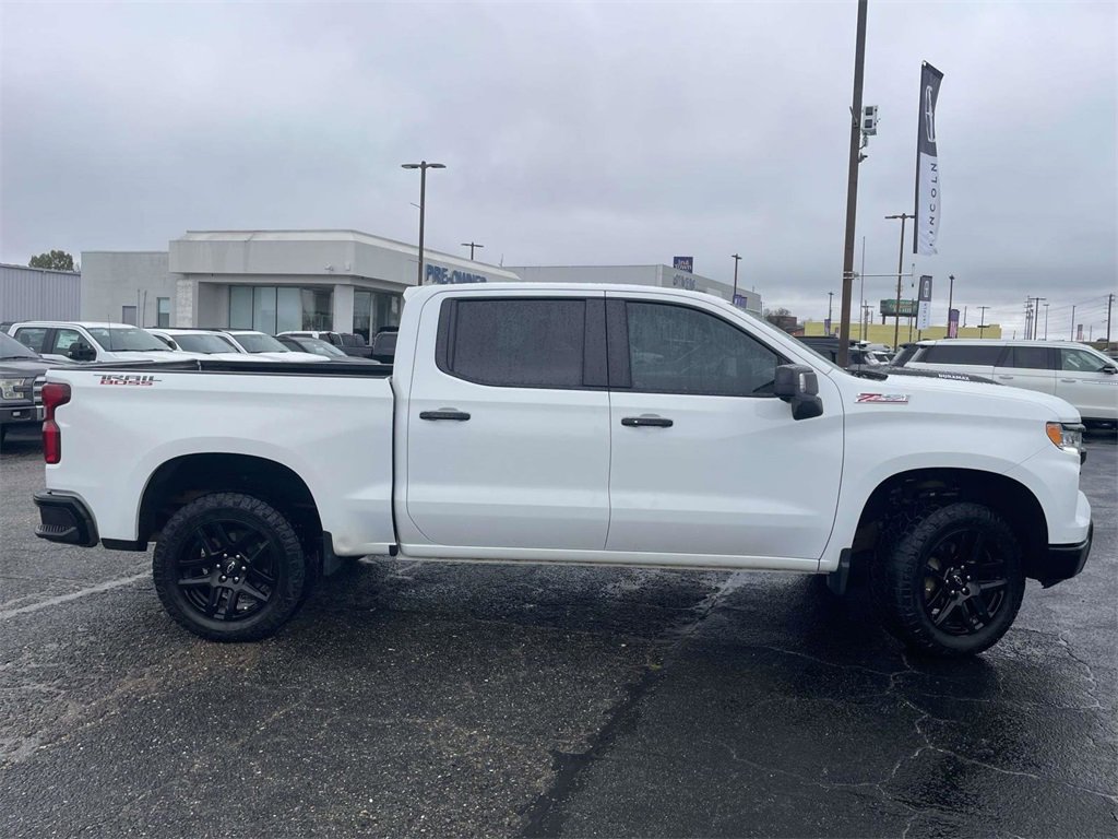 Used 2024 Chevrolet Silverado 1500 LT Trail Boss w/ LT Trail Boss Premium Package image 2