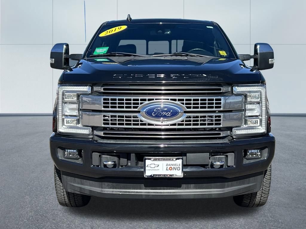 Used 2019 Ford F250 Platinum w/ Platinum Ultimate Package image 3