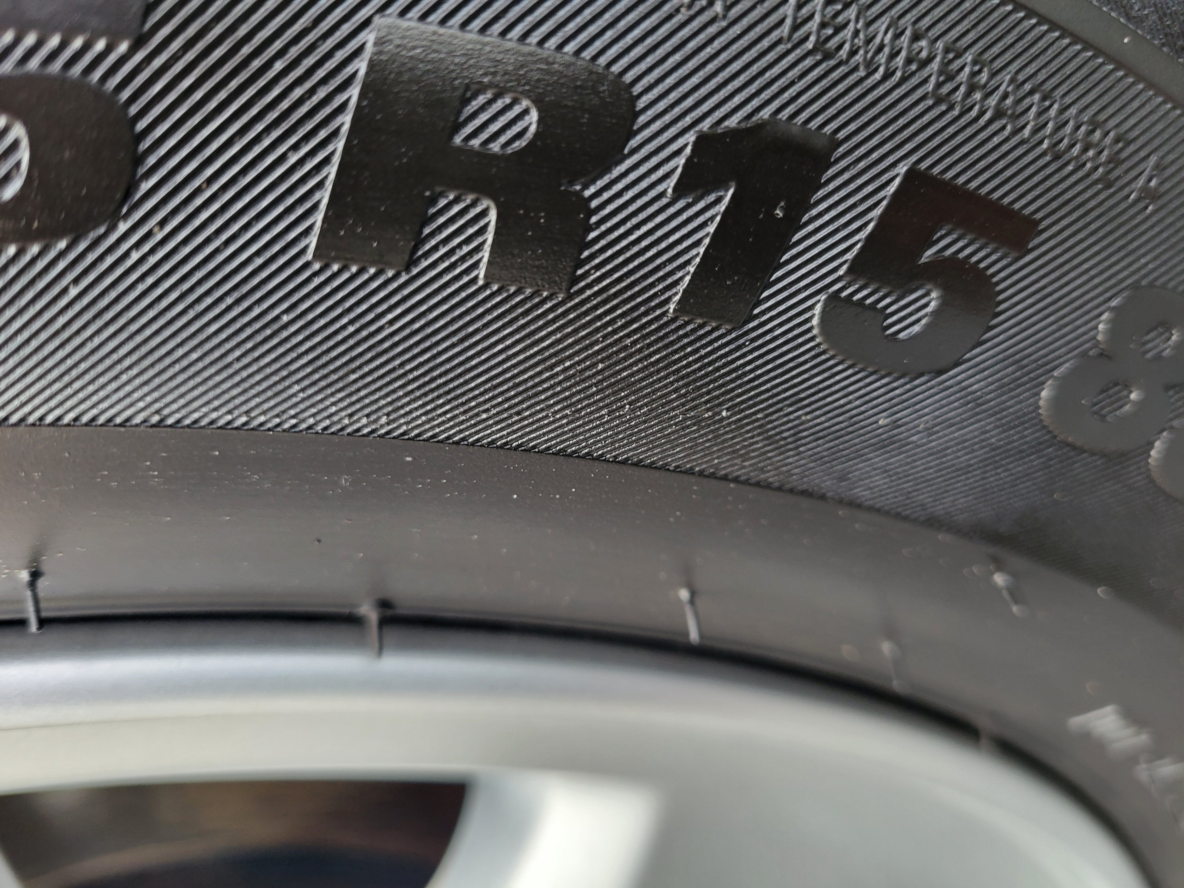 Used 2021 Hyundai Venue SE FWD image 38