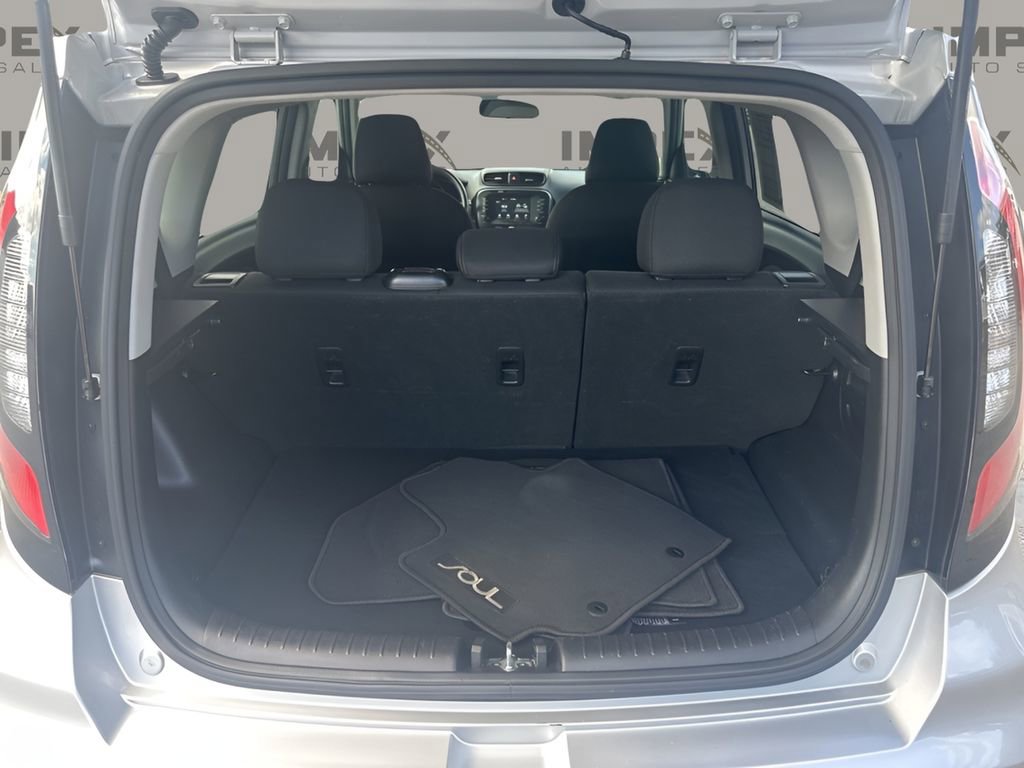 Used 2019 Kia Soul + image 24