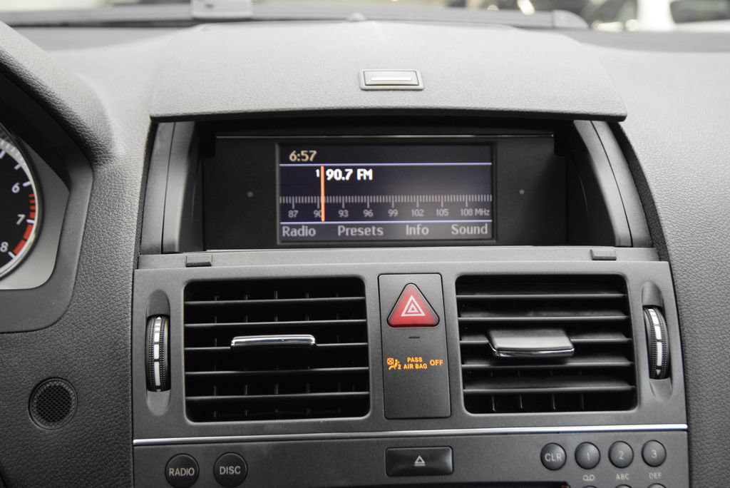 Used 2011 Mercedes-Benz C 300 Sedan image 24