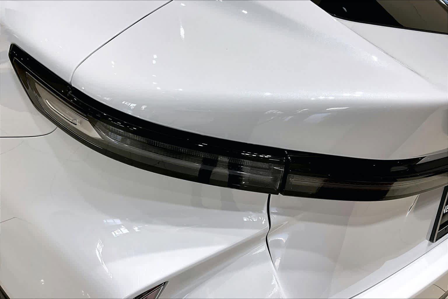 New 2026 Lexus ES 350e FWD image 12