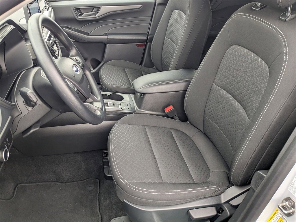 Used 2025 Ford Escape Active image 17