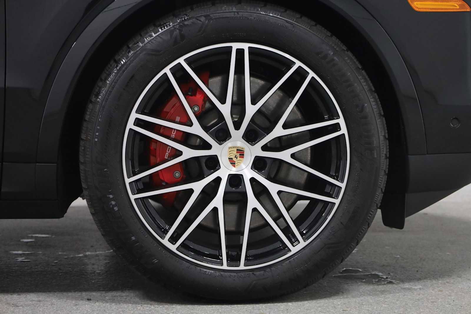 Certified 2025 Porsche Cayenne S image 12