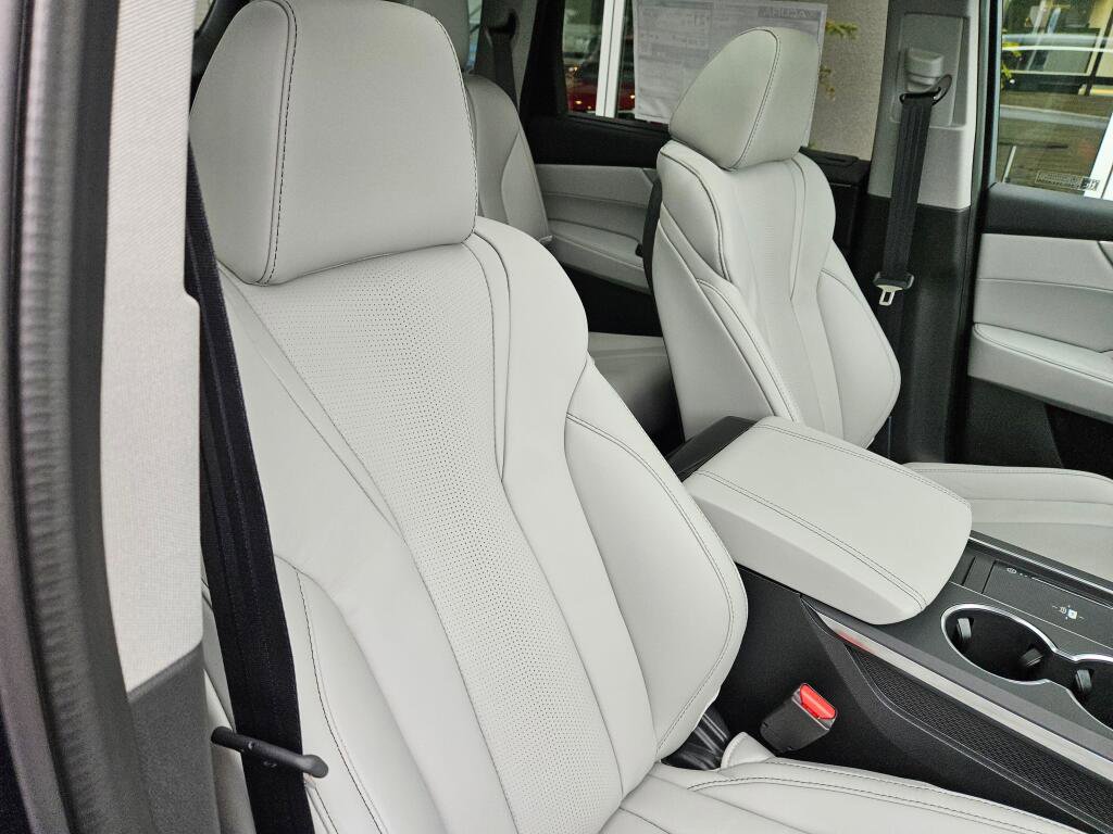 New 2026 Acura MDX SH-AWD w/Tech image 3