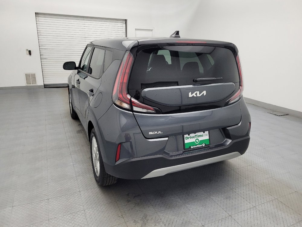 Used 2025 Kia Soul LX image 6