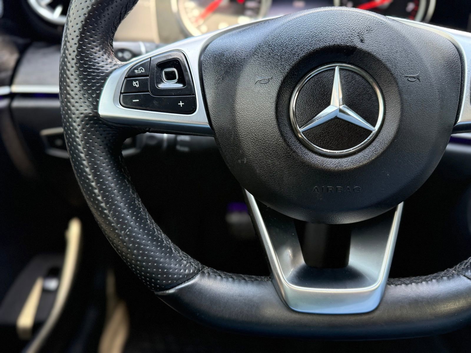 Used 2018 Mercedes-Benz E 400 4MATIC Coupe image 26