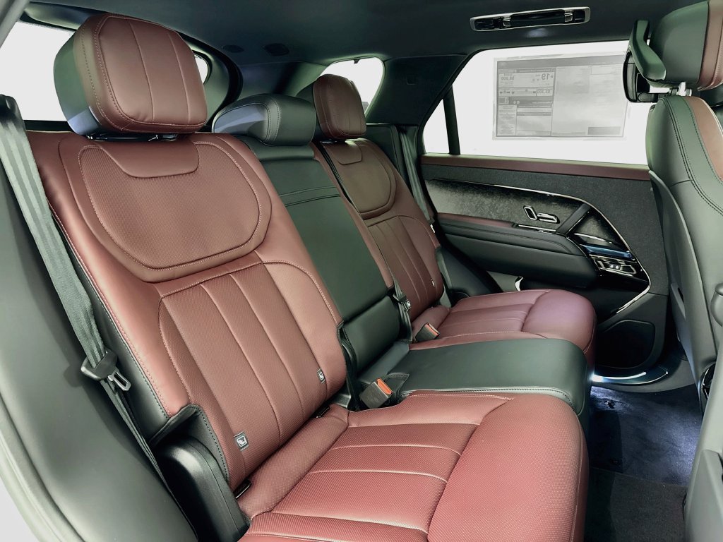 New 2026 Land Rover Range Rover Sport Dynamic SE AWD/4WD image 29