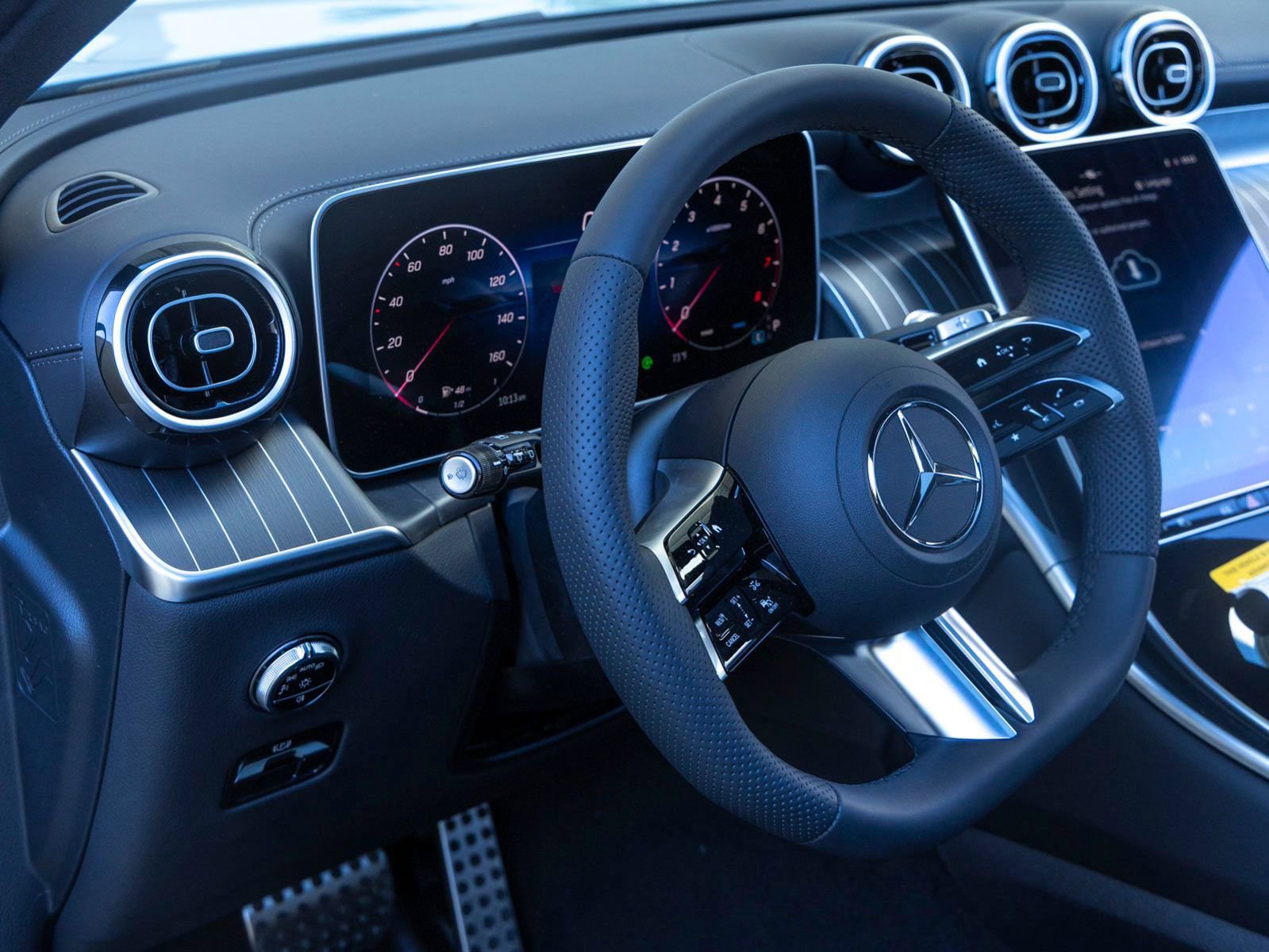 New 2026 Mercedes-Benz GLC 300 image 16