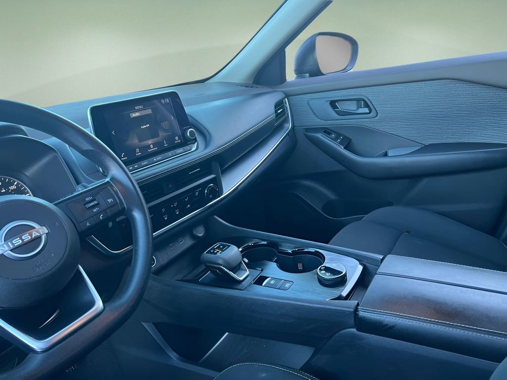 Used 2023 Nissan Rogue S image 13