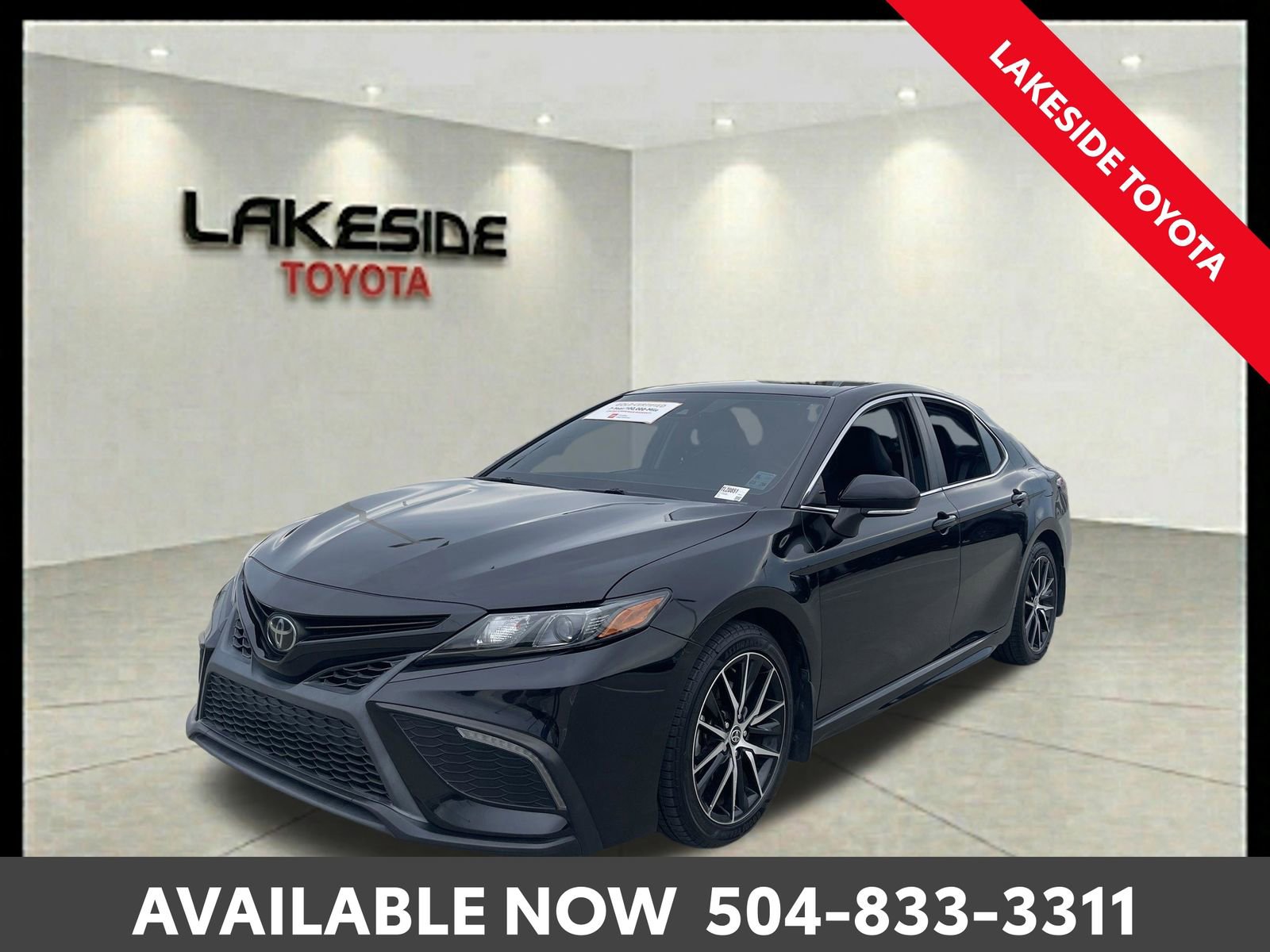 Certified 2022 Toyota Camry SE FWD image 1